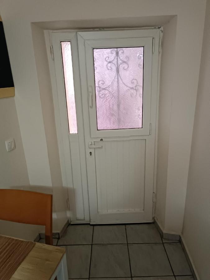 Two-Storey Maisonette Next To The Port Mantouki Exteriér fotografie